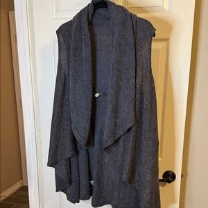 Gray Sleeveless Shrug